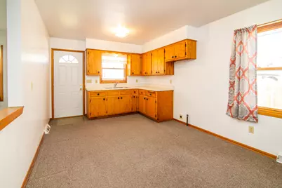 612  Elm St, Watertown, WI 53098 - Photo 10
