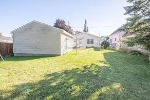 612 Elm St, Watertown, WI 53098 - Photo 36