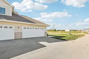 1625 Grey Fox Trail, Mukwonago, WI 53149 - Photo 42