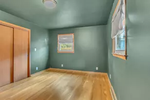 521 Prospect Ave, Sheboygan Falls, WI 53085 - Photo 16