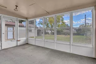 521 Prospect Ave, Sheboygan Falls, WI 53085 - Photo 22