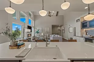 4725 Westridge Dr, Brookfield, WI 53045 - Photo 12