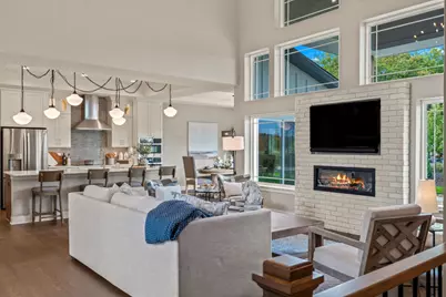 4725  Westridge Dr, Brookfield, WI 53045 - Photo 2