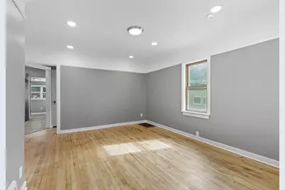 606 S 94th Pl, Milwaukee, WI 53214 - Photo 8