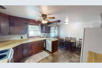 3107  45th St, Two Rivers, WI 54241 - Photo 4