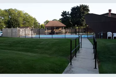 3965 S 84th St #5, Greenfield, WI 53228 - Photo 28