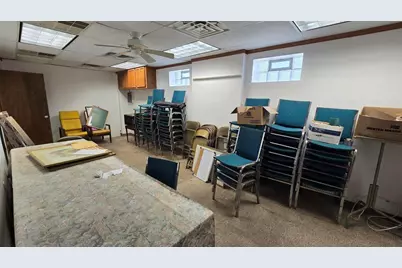 510 N 27th St, Milwaukee, WI 53208 - Photo 8