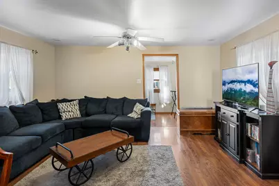 835  Summit St, Manitowoc, WI 54220 - Photo 6