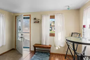 835 Summit St, Manitowoc, WI 54220 - Photo 4