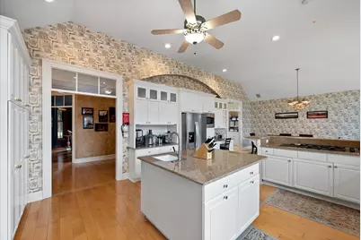 7767 S Cambridge Ct, Franklin, WI 53132 - Photo 18