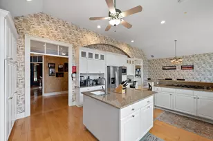 7767 S Cambridge Ct, Franklin, WI 53132 - Photo 18