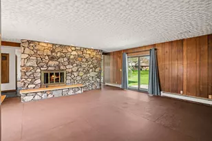 9 Sandalwood Ct, Racine, WI 53402 - Photo 16