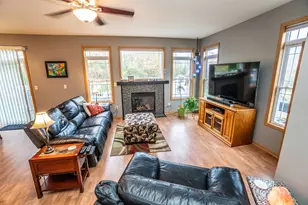 231 Nordic Ln, Slinger, WI 53086 - Photo 10