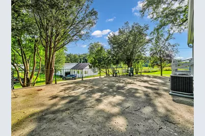 W4015  Black Point Rd, Lake Geneva, WI 53147 - Photo 20