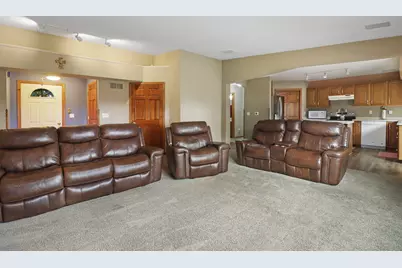 7041  Town Line Rd, Racine, WI 53185 - Photo 4