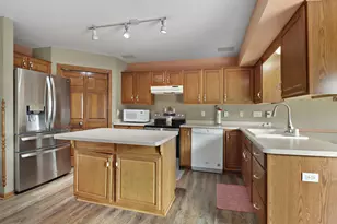 7041 Town Line Rd, Racine, WI 53185 - Photo 6