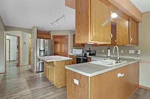 7041 Town Line Rd, Racine, WI 53185 - Photo 10