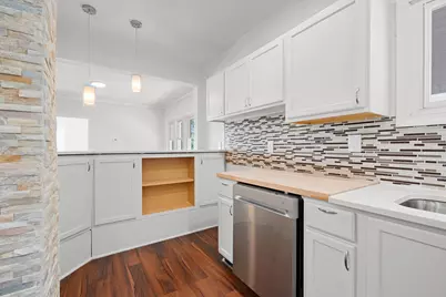 1931 N 47th St, Milwaukee, WI 53208 - Photo 6