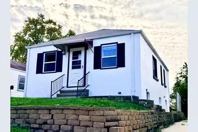 2017 S 97th St, West Allis, WI 53227 - Photo 4