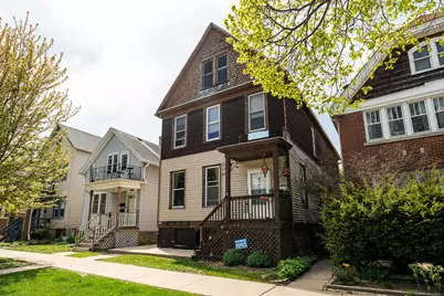 2437 N Weil St, Milwaukee, WI 53212 - Photo 2