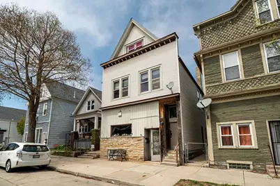 808 E Clarke St #810, Milwaukee, WI 53212 - Photo 2