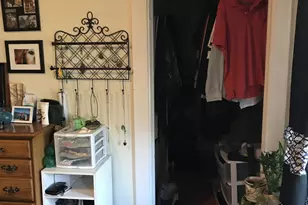 808 E Clarke St, Milwaukee, WI 53212 - Photo 10