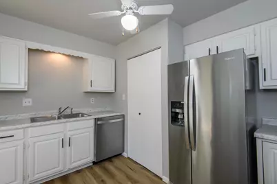 1891  Parknoll Ln, Port Washington, WI 53074 - Photo 8