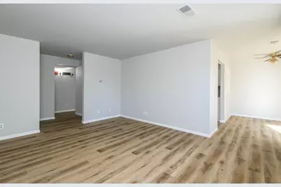 1891  Parknoll Ln, Port Washington, WI 53074 - Photo 12