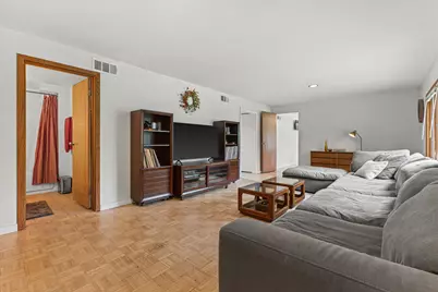 6465 N Santa Monica Blvd, Fox Point, WI 53217 - Photo 38