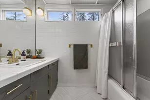 6465 N Santa Monica Blvd, Fox Point, WI 53217 - Photo 36