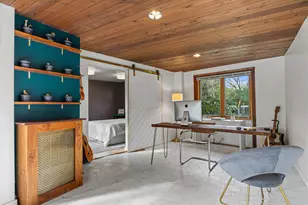 6465 N Santa Monica Blvd, Fox Point, WI 53217 - Photo 46