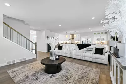 7690 W Preserve Pkwy, Mequon, WI 53097 - Photo 8