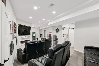 7690 W Preserve Pkwy, Mequon, WI 53097 - Photo 38