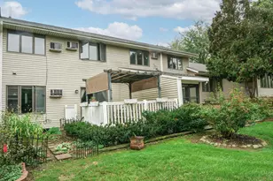 N49W36150 Nottingham Ln, Oconomowoc, WI 53066 - Photo 22