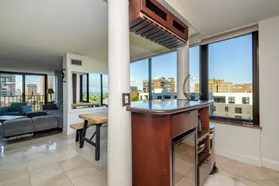 929 N Astor St #807, Milwaukee, WI 53202 - Photo 12