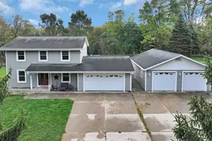 W2585 Long Meadow Dr, Lafayette, WI 53121 - Photo 2