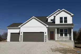 N101W17188 Tanglewood Dr, Germantown, WI 53022 - Photo 1