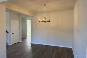 N101W17188 Tanglewood Dr, Germantown, WI 53022 - Photo 8