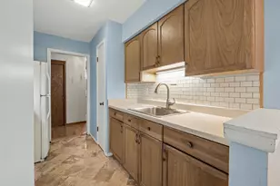 4434 N Oakland Ave, Shorewood, WI 53211 - Photo 8