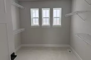 N50W19615 Tamarind Wy, Menomonee Falls, WI 53051 - Photo 10