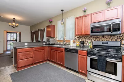 2301 W Garfield Ave, Milwaukee, WI 53205 - Photo 6