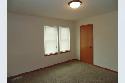2301 W Garfield Ave, Milwaukee, WI 53205 - Photo 14