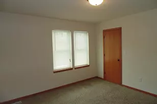 2301 W Garfield Ave, Milwaukee, WI 53205 - Photo 14