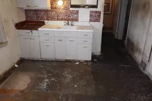 4409 W Garfield Ave, Milwaukee, WI 53208 - Photo 6