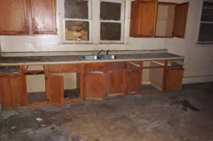 2364 N 21st St, Milwaukee, WI 53206 - Photo 8