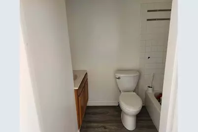 1426  Johnson Ave, Racine, WI 53402 - Photo 8