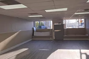 945 N Memorial Dr, Racine, WI 53404 - Photo 12