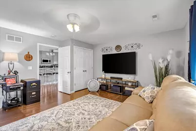 1203  Woodbury Cmn #D, Waukesha, WI 53189 - Photo 24