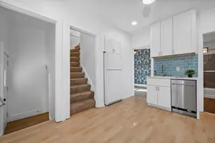 2961 S Delaware Ave, Milwaukee, WI 53207 - Photo 10