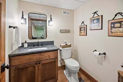 18675  St Andrew Ln #B, Brookfield, WI 53045 - Photo 42